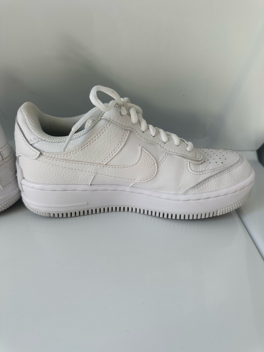 Nike Air White sneakers women’s 7